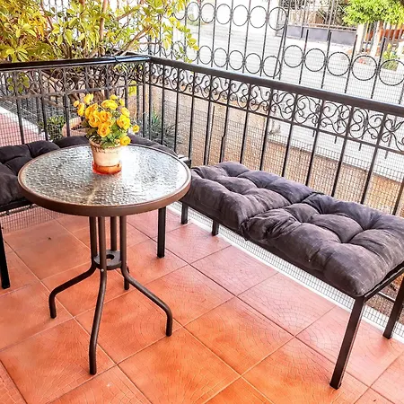 Διαμέρισμα Anna's Hospitality